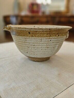 Vintage Studio Art Pottery Batter Mixing Bowl Spout Hand Thrown Speckled Ceramic
